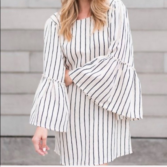 🌴🌼BILLABONG- ISLAND ROADS DRESS🌼🌴 - Picture 5 of 8